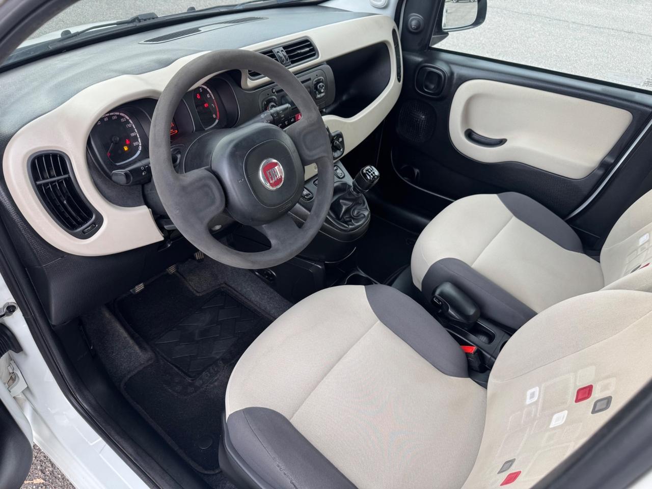 Fiat Panda unipro idonea ai neopatentati