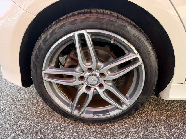 MERCEDES-BENZ A 180 d Premium AMG