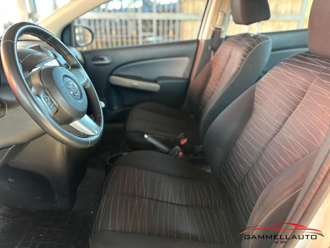 Mazda 2 1.3 Play 75cv