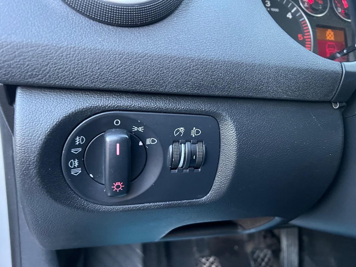 AUDI - A3 2.0 tdi Attraction FL S.LINE