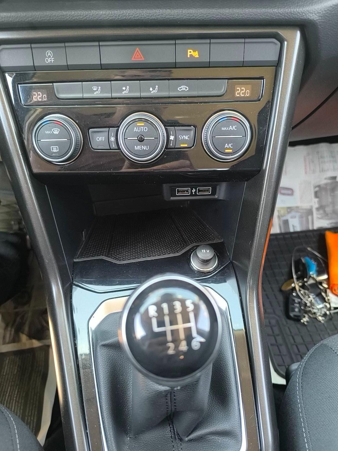 VOLKSWAGEN T-ROC 1.6 TDI 116cv 10/2019 KM 115000