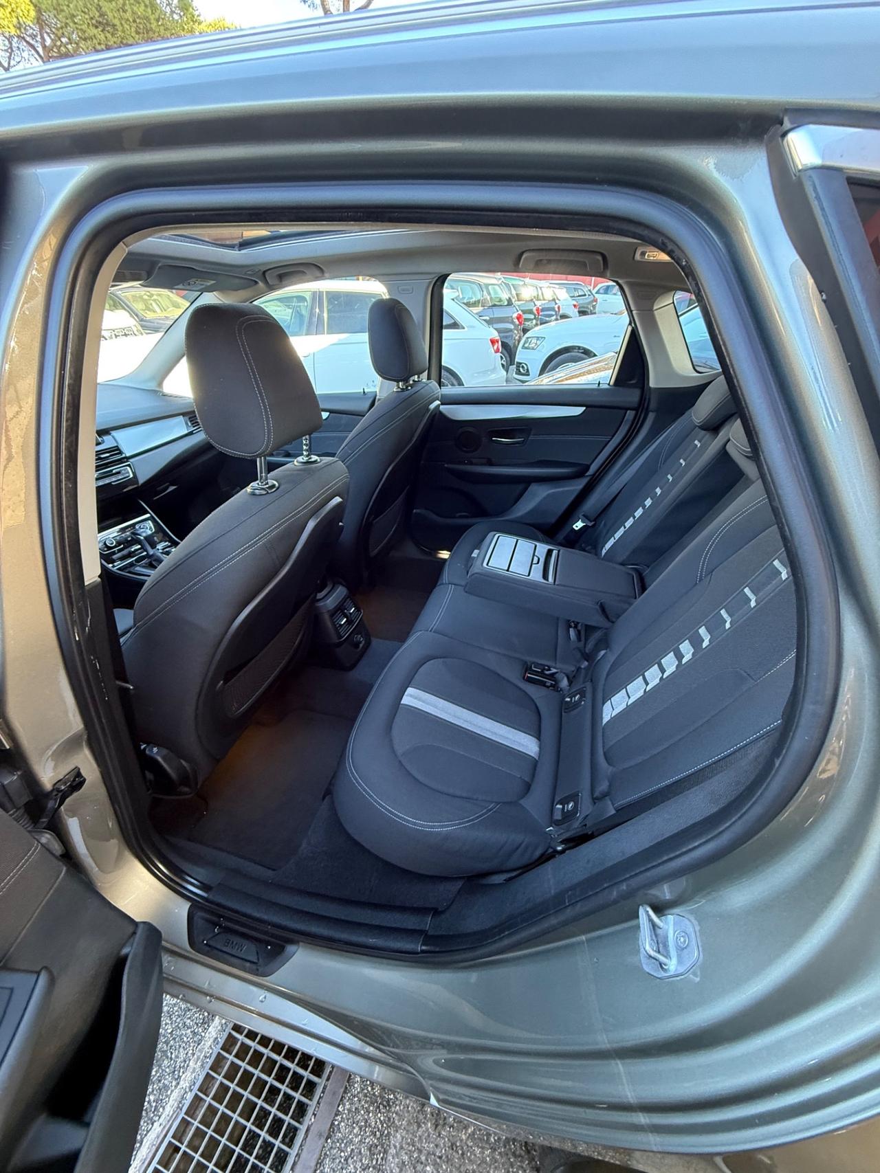 218d Active Tourer 4x4-STRAFULL -UNIPRO-RATE