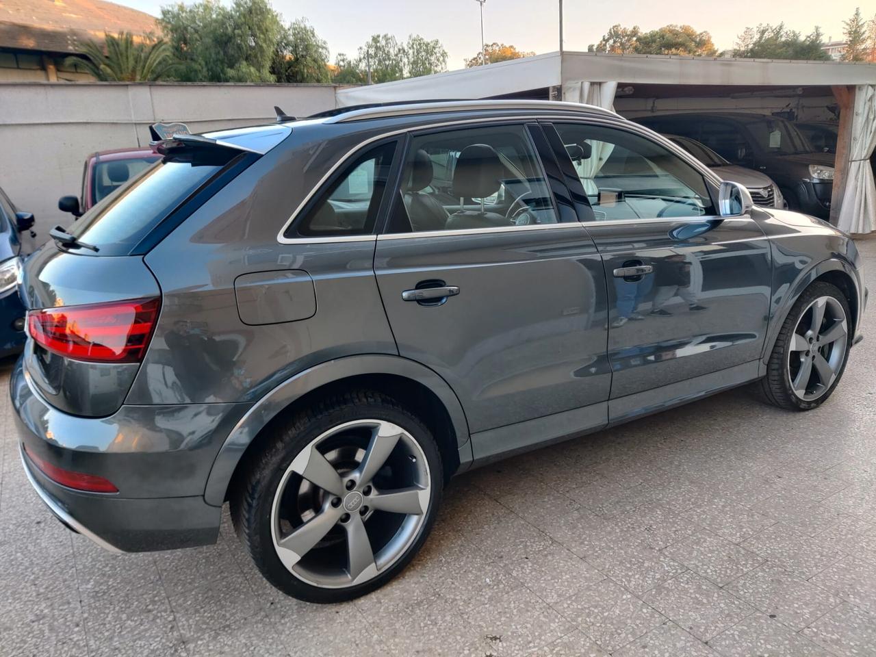 Audi RSQ3 RS 2.5 TFSI quattro S tronic