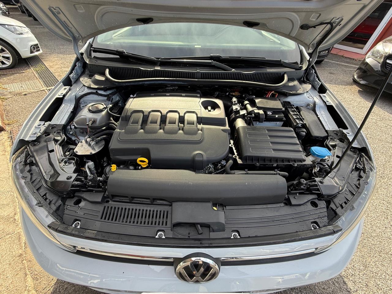 Polo 1.6 TDI R-LINE -unipro-rate-garanzia-permute
