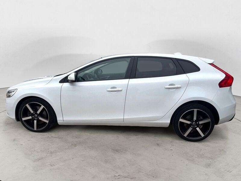 Volvo V40 D2 120 CV Automatica NAVI TETTO LED Business