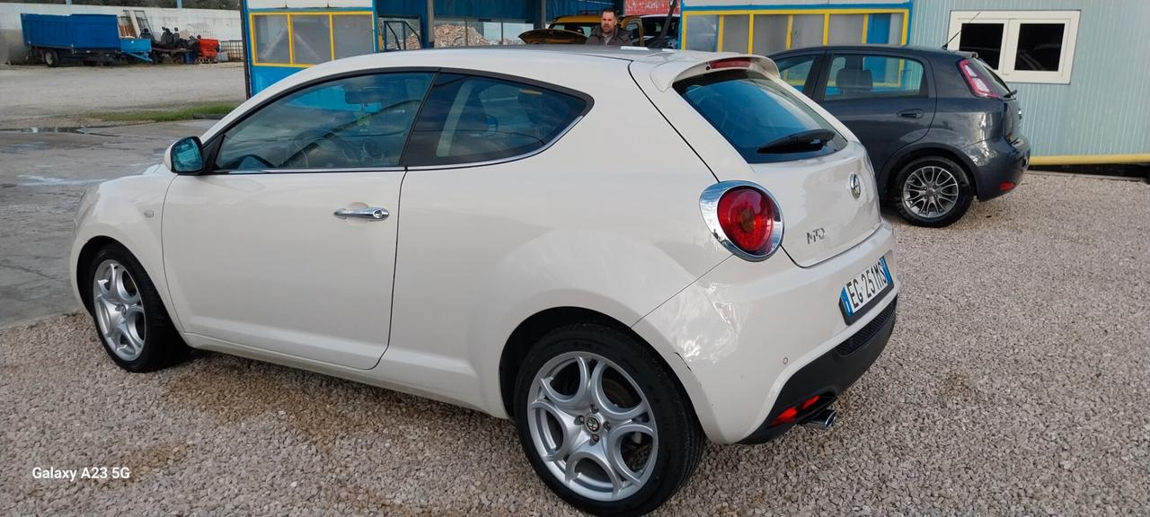 Alfa Romeo MiTo 1.3 JTDm-2 95 CV S&S Distinctive