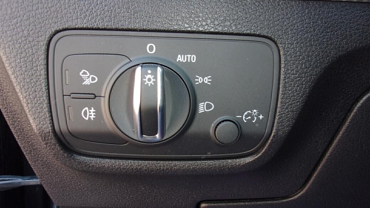 Audi Q2 30 TDI S tronic Admired Advanced