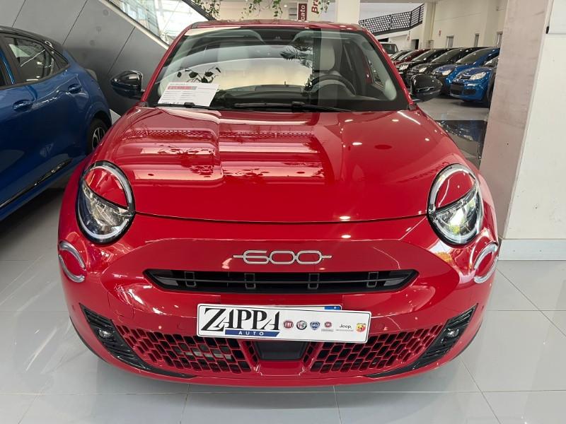 FIAT 600 Hybrid 100 CV DCT MHEV La Prima