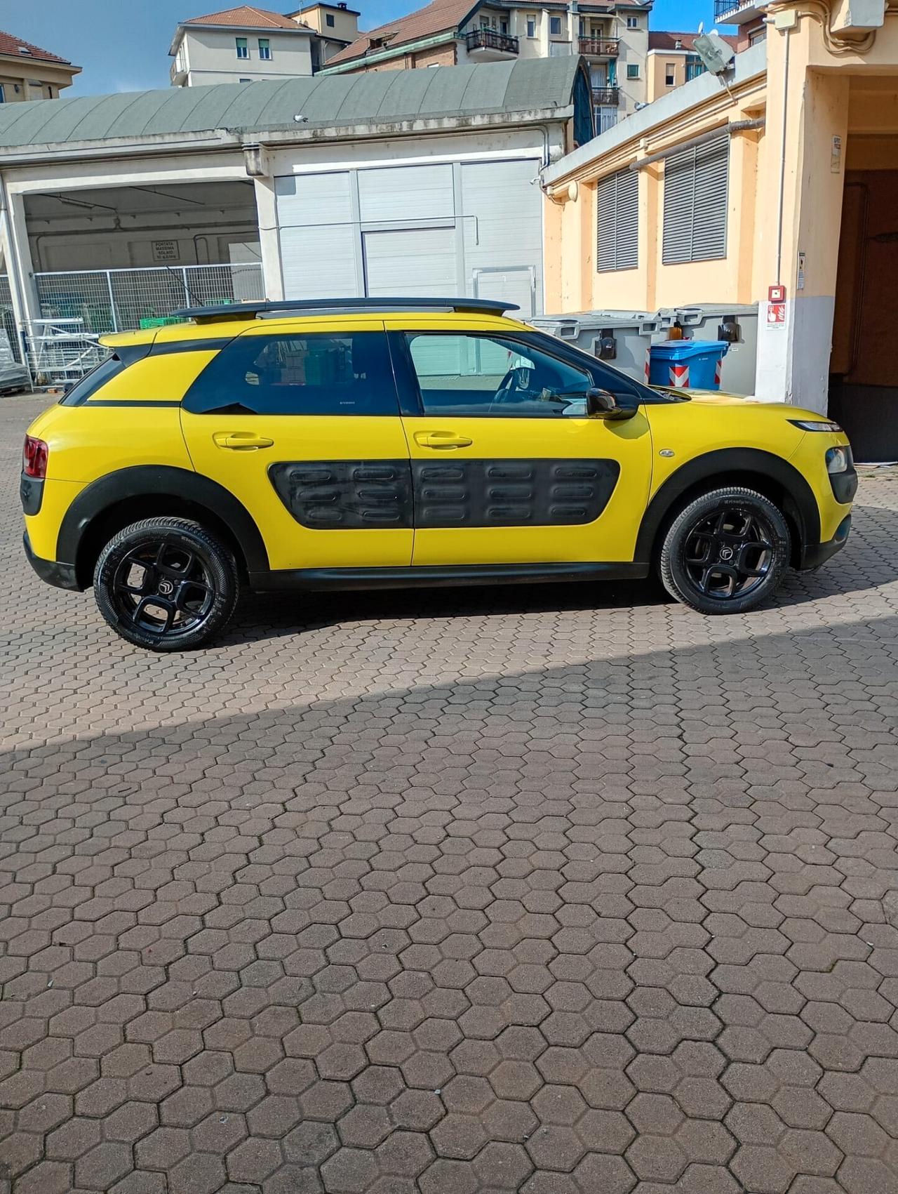 Citroen C4 BlueHDi CACTUS SHINE