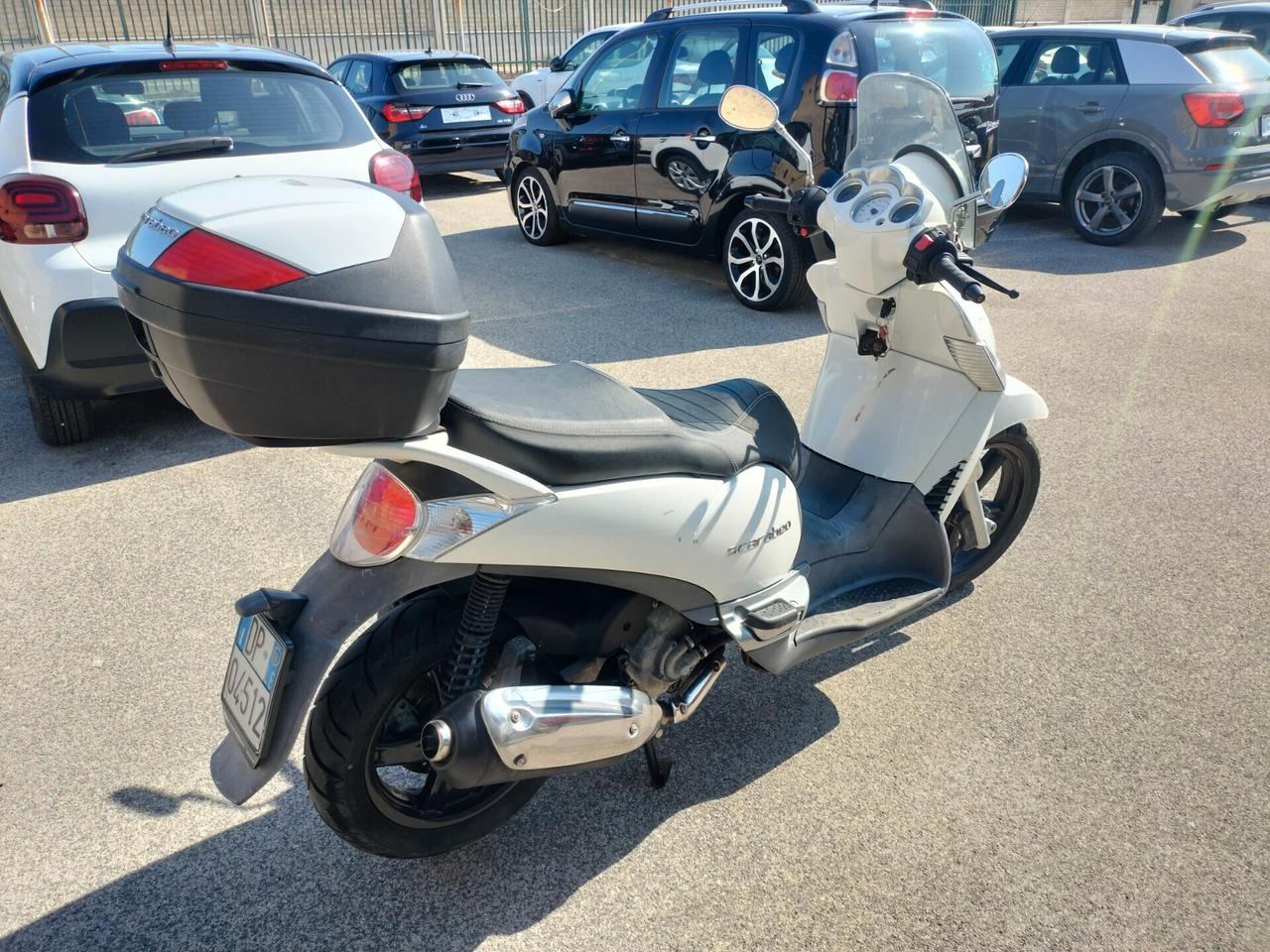 Aprilia Scarabeo 300