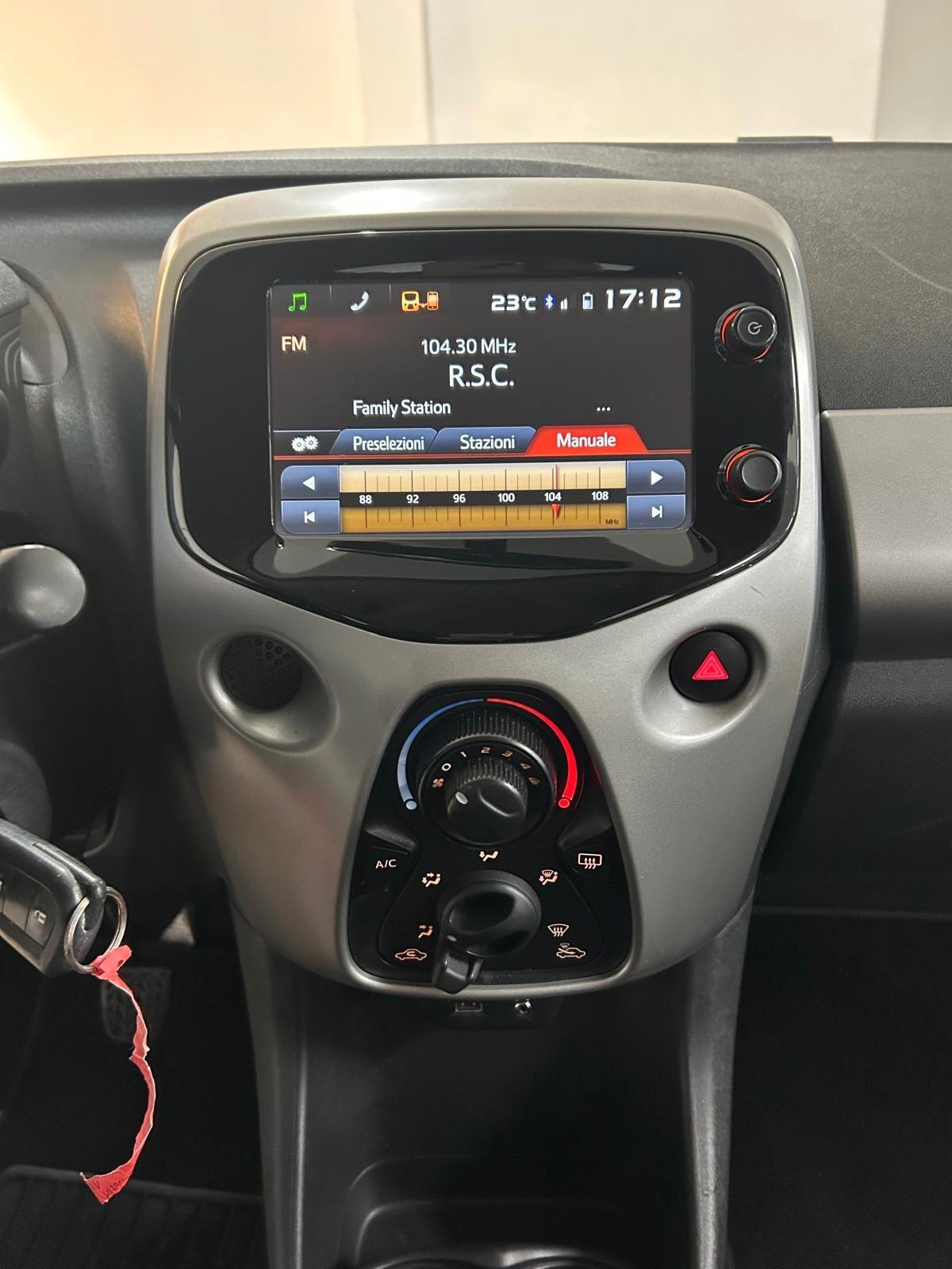 Peugeot 108 VTi 68 5 porte Allure AUTOMATICA