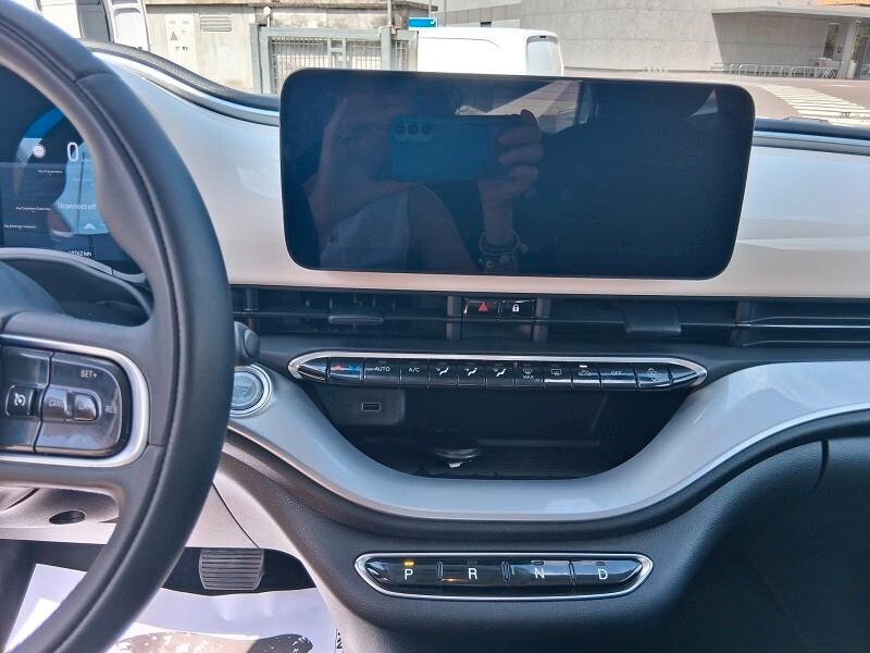 Fiat 500 500e Berlina 42 kWh Icon
