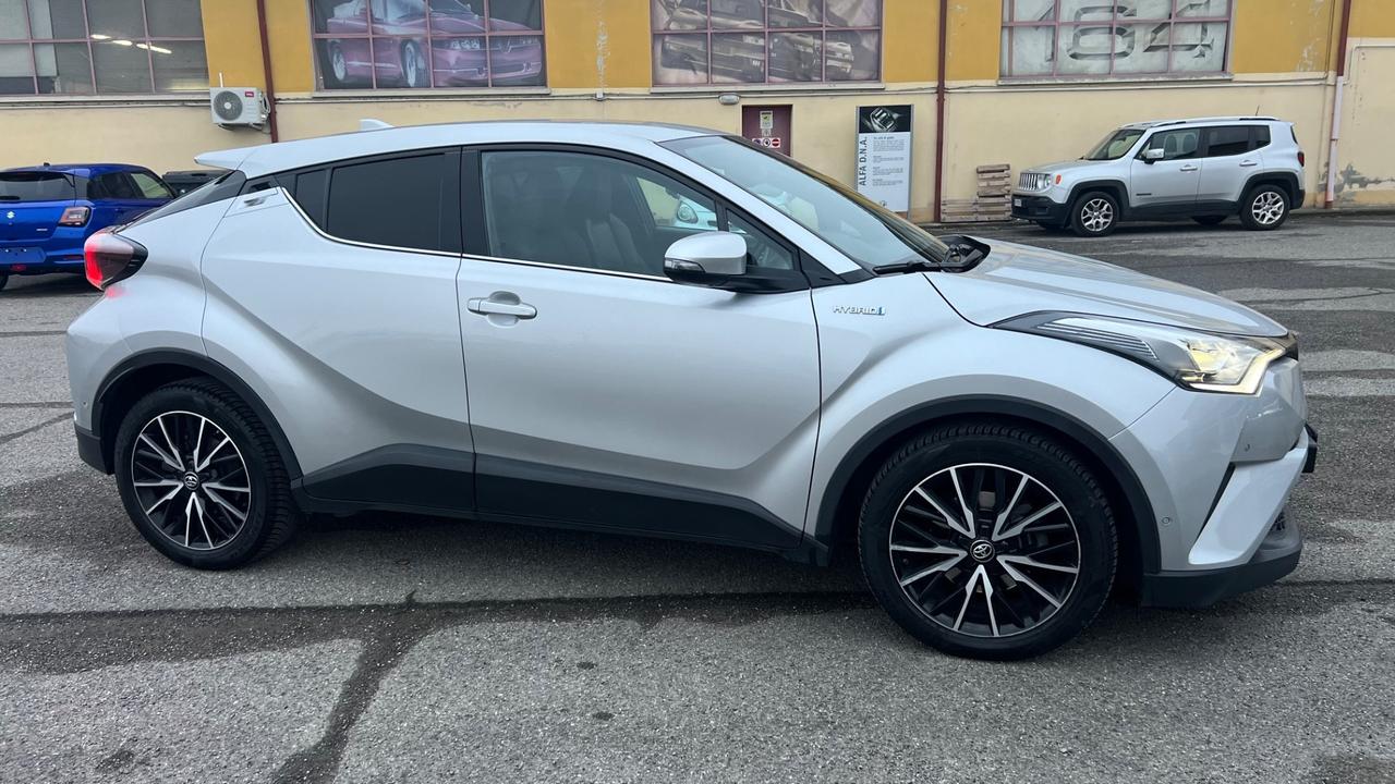 Toyota C-HR 1.8 Hybrid E-CVT Lounge