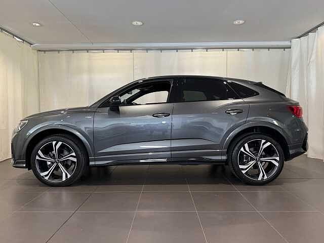Audi Q3 SPB 35 TDI S tronic Identity Black