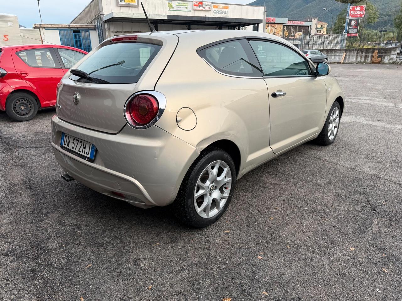Alfa Romeo MiTo 1.6 JTDm 16V Distinctive Premium Pack