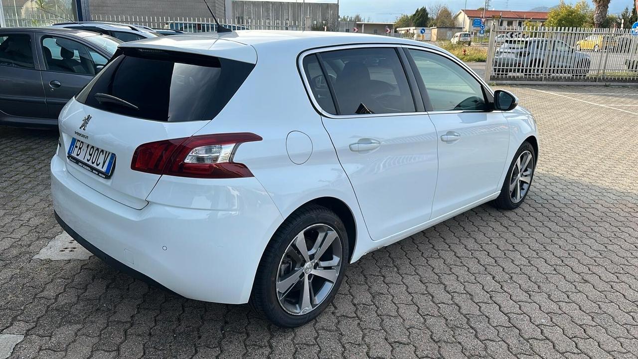 Peugeot 308 BlueHDi 120 S&S Allure