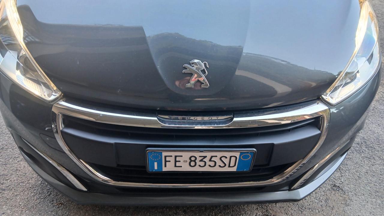 Peugeot 208 PureTech 82 5 porte Allure