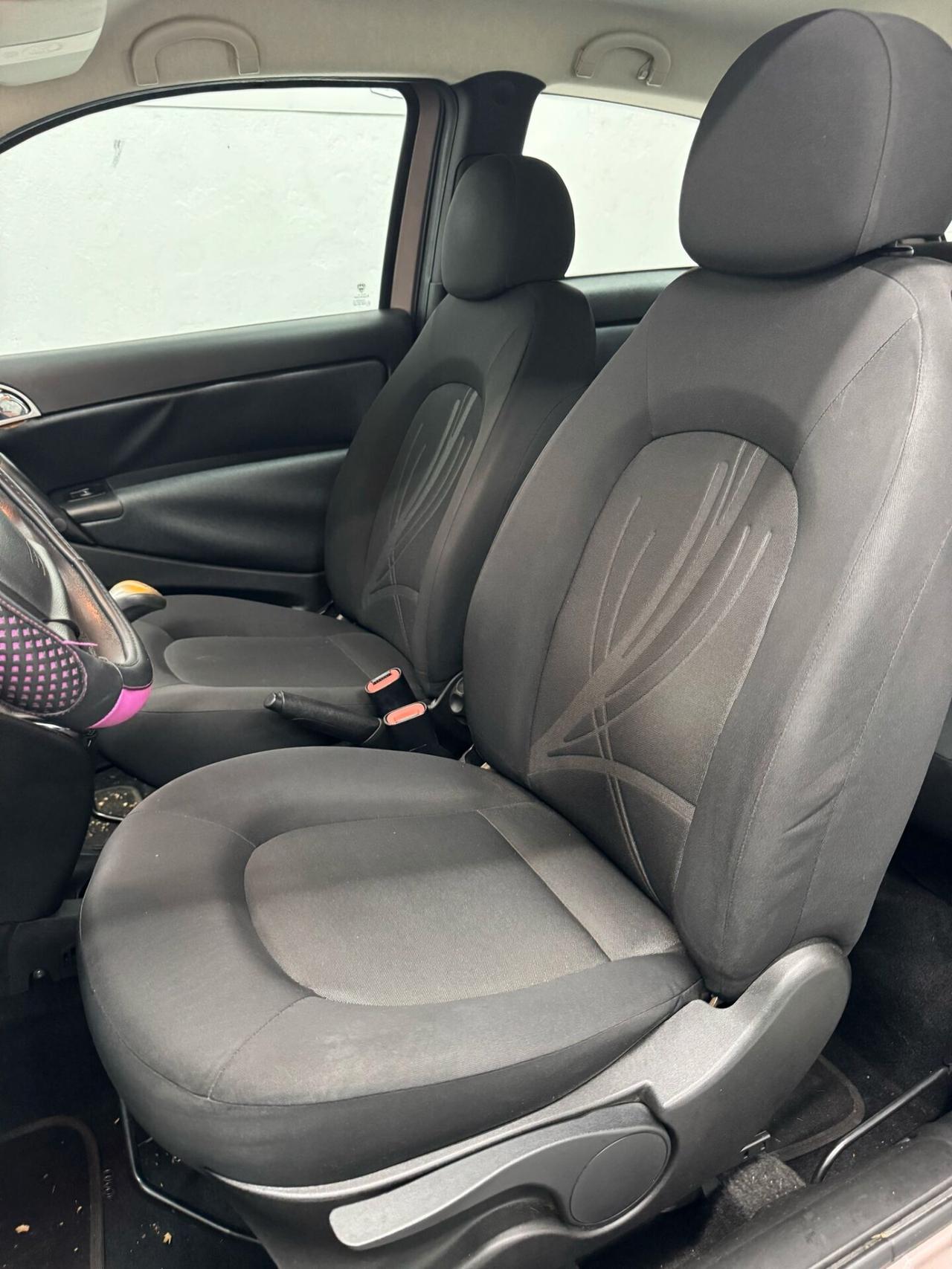 Lancia Ypsilon 1.2 platinum