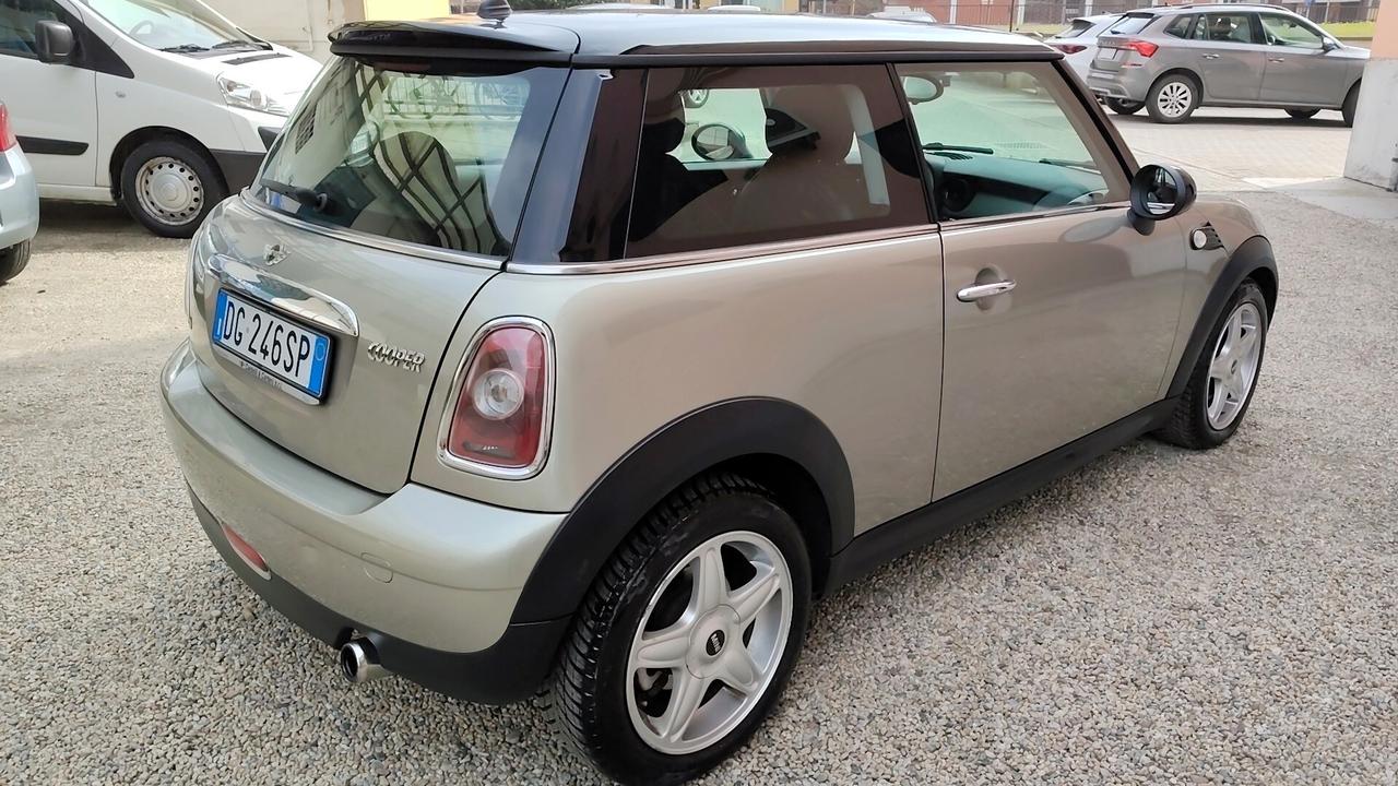 Mini 1.6 16V Cooper Chili