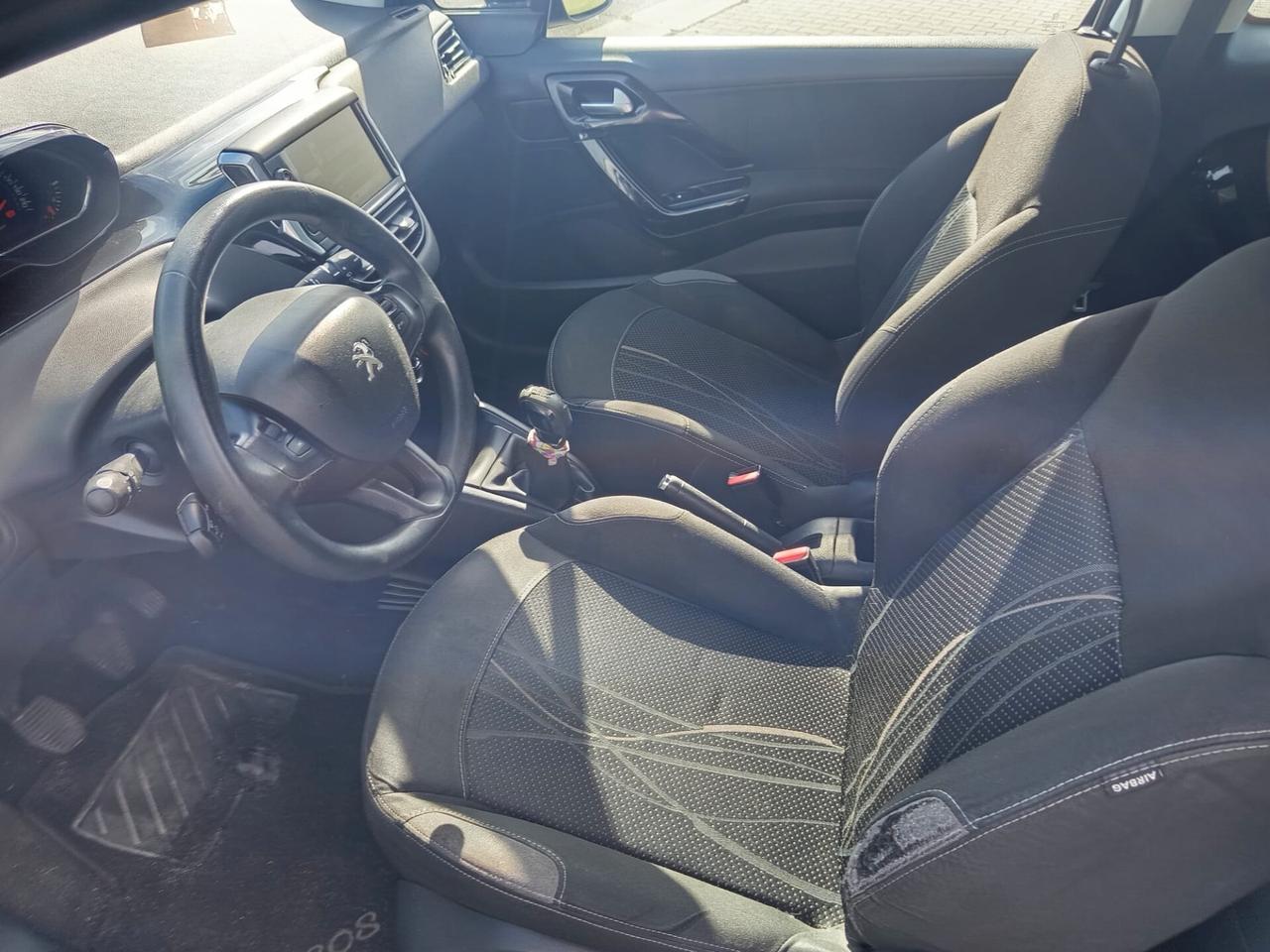 Peugeot 208 1.2 VTi 82 CV 3 porte Allure