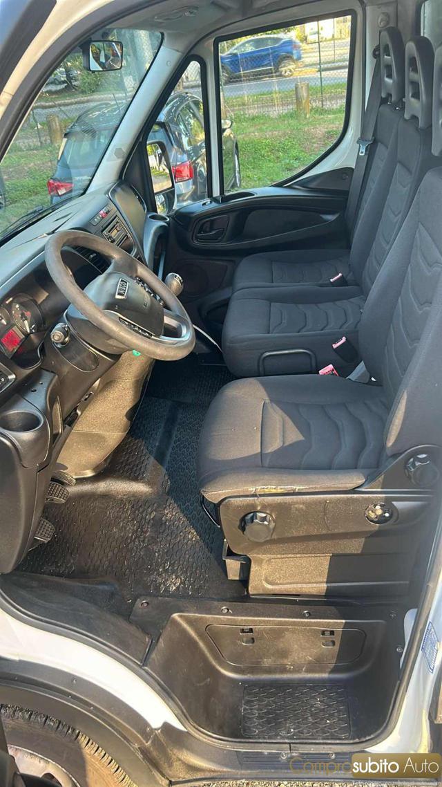 IVECO Daily 33S11A8V 2.3d + IVA 22%