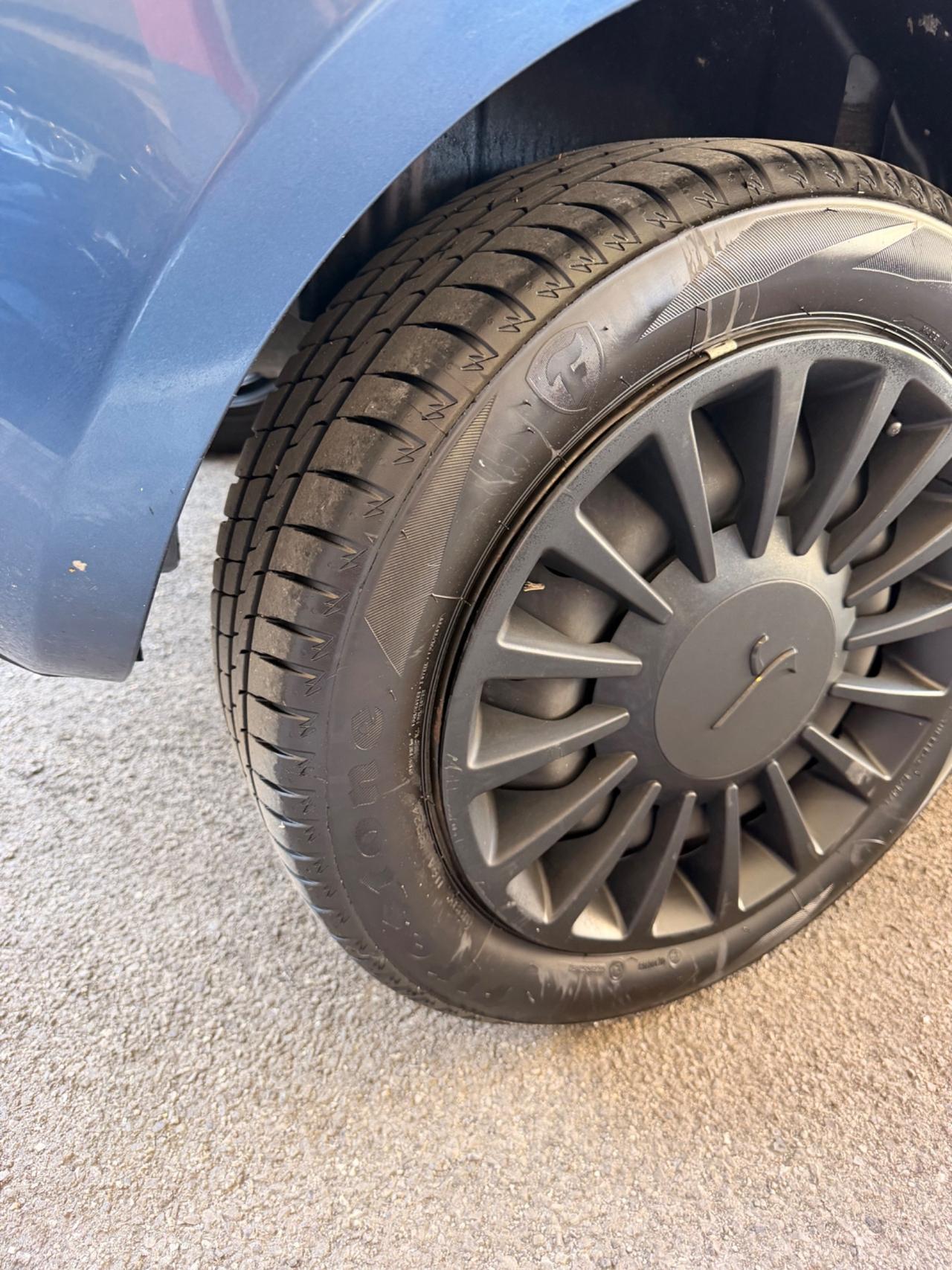 Lancia Ypsilon 1.0 FireFly 5 porte S&S Hybrid Gold