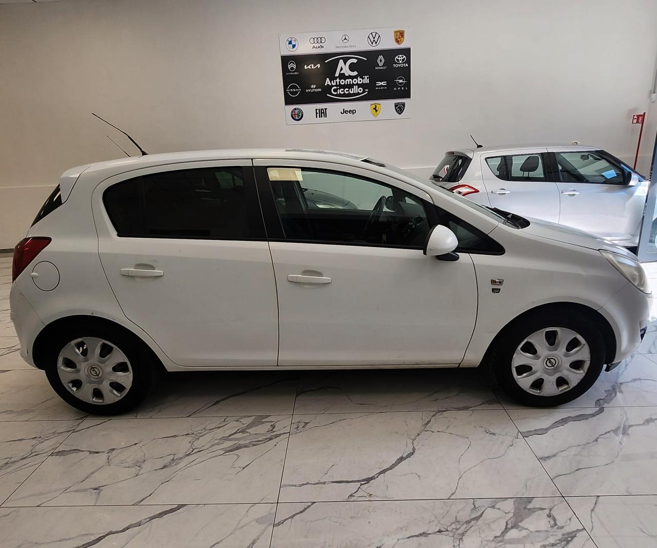 Opel Corsa 1.2 5 porte Elective