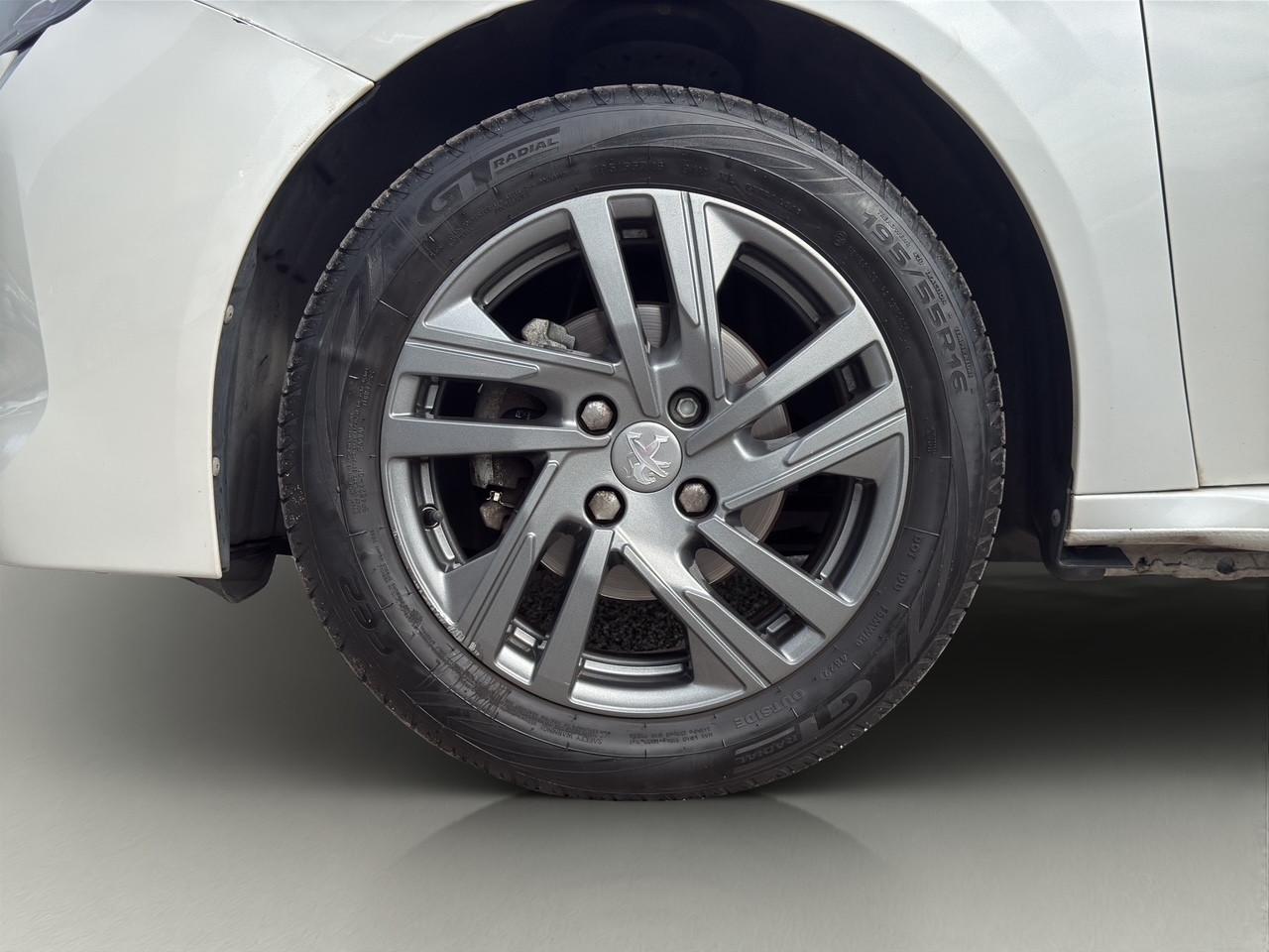 Peugeot 208 PureTech 75 Stop&Start 5 porte STYLE