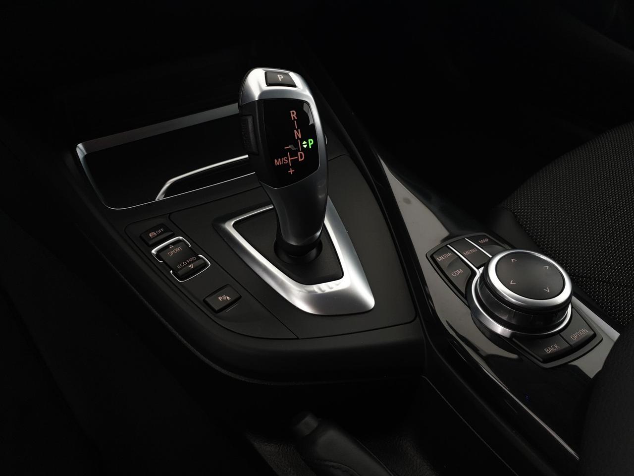 BMW Serie 1 118d urban 5p auto