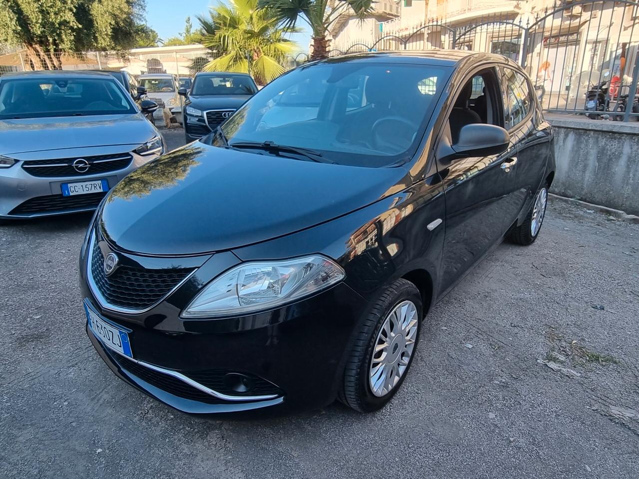 Lancia Ypsilon 1.2 69 CV 5 porte
