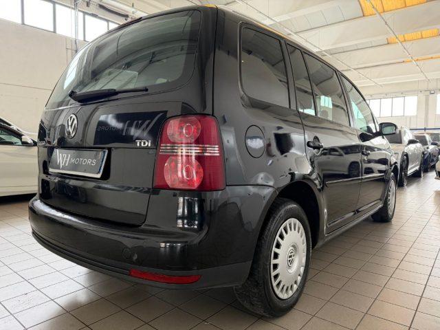 VOLKSWAGEN Touran 2.0 TDI DPF Trendline // 7 POSTI//