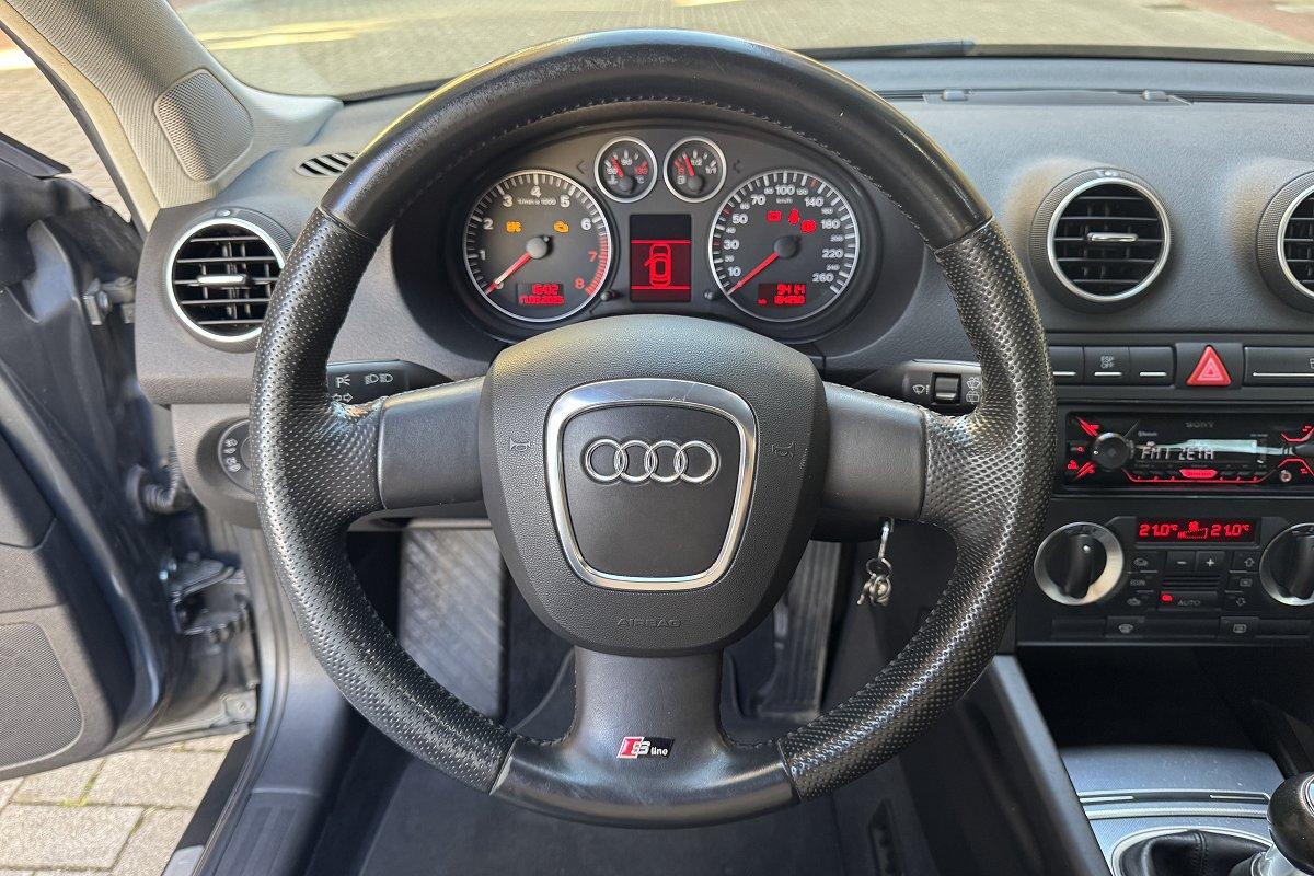 AUDI A3 SPB 2.0 16V FSI Ambition