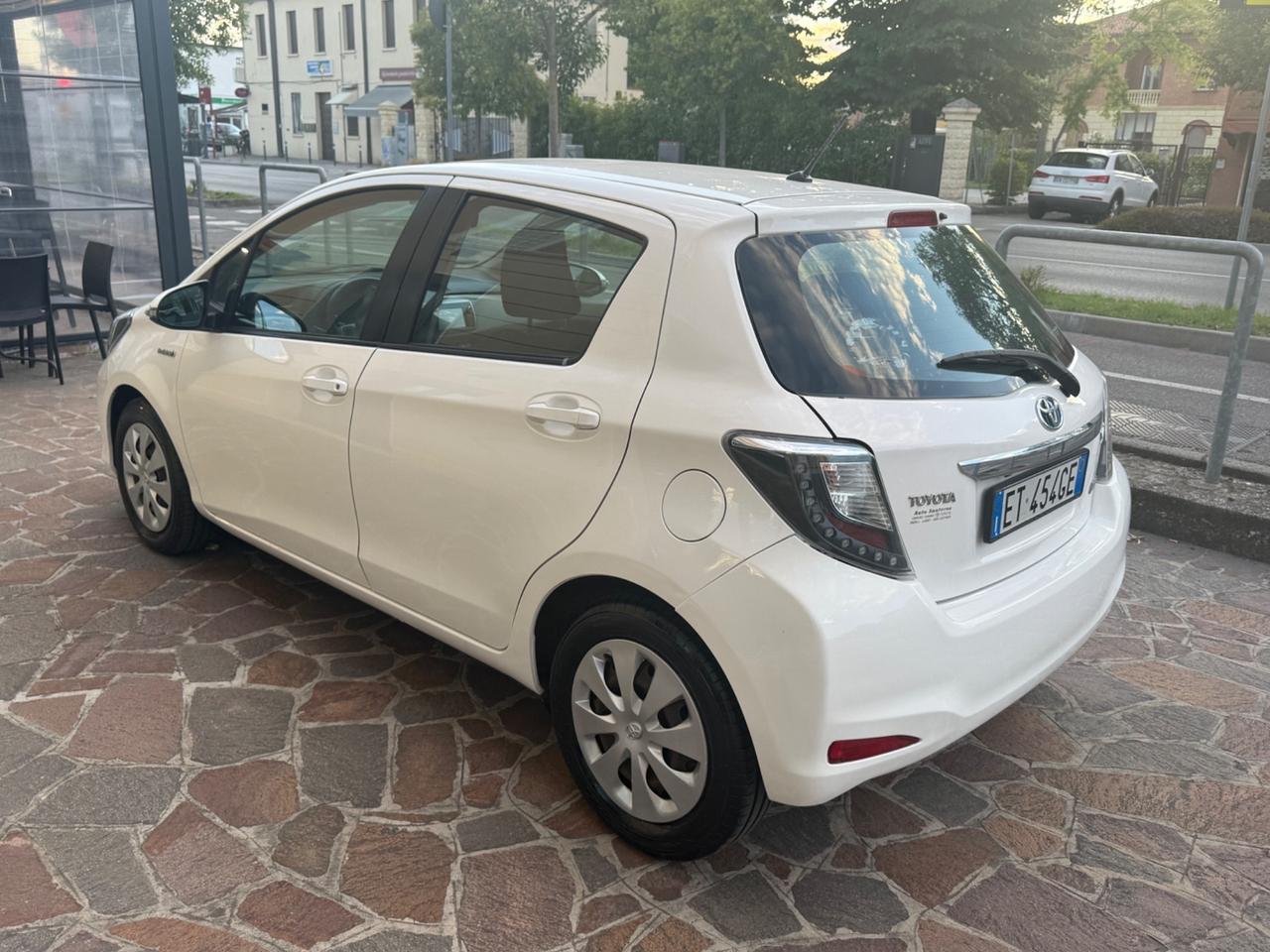 Toyota Yaris 1.5 Hybrid 5 porte Lounge