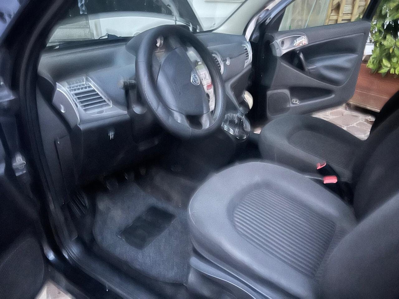 Lancia Ypsilon 1.4 Unyca Ecochic GPL