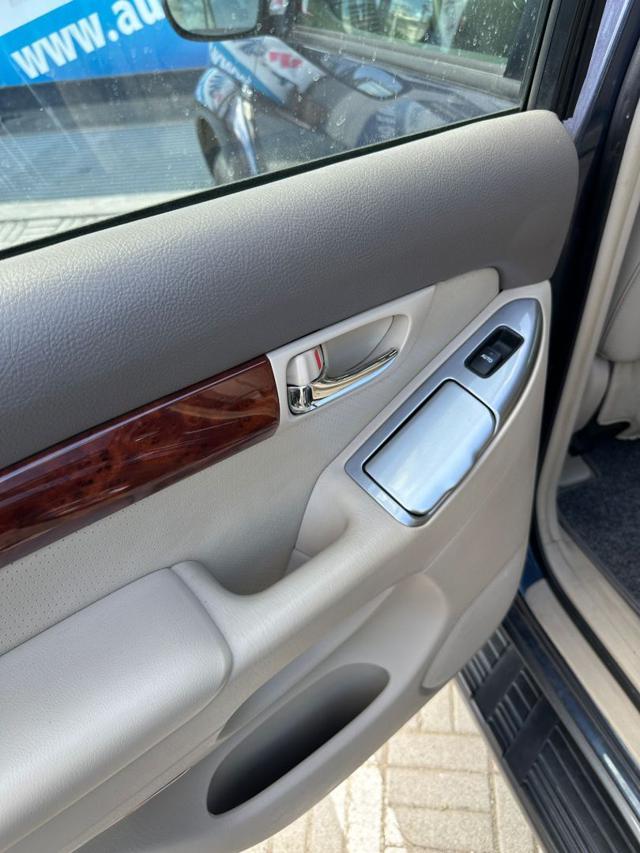 TOYOTA Land Cruiser 3.0 D-4D 16V cat 5 porte Sol 7 posti automatico