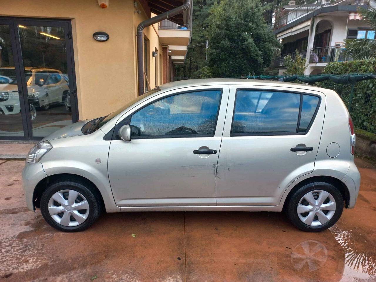 Daihatsu Sirion 1.0 Sho