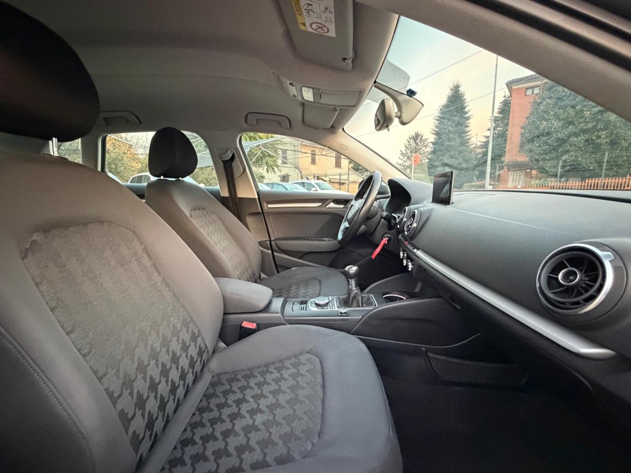 Audi A3 SPB 1.6 TDI clean diesel Attraction