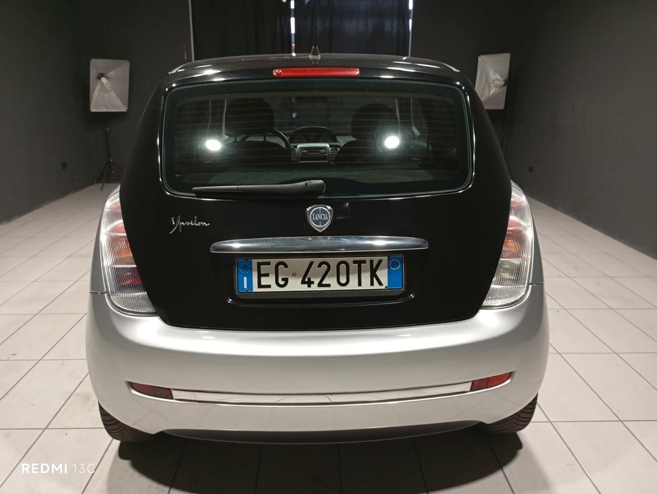 Lancia Ypsilon del 2011 1200 benzina neopatentati