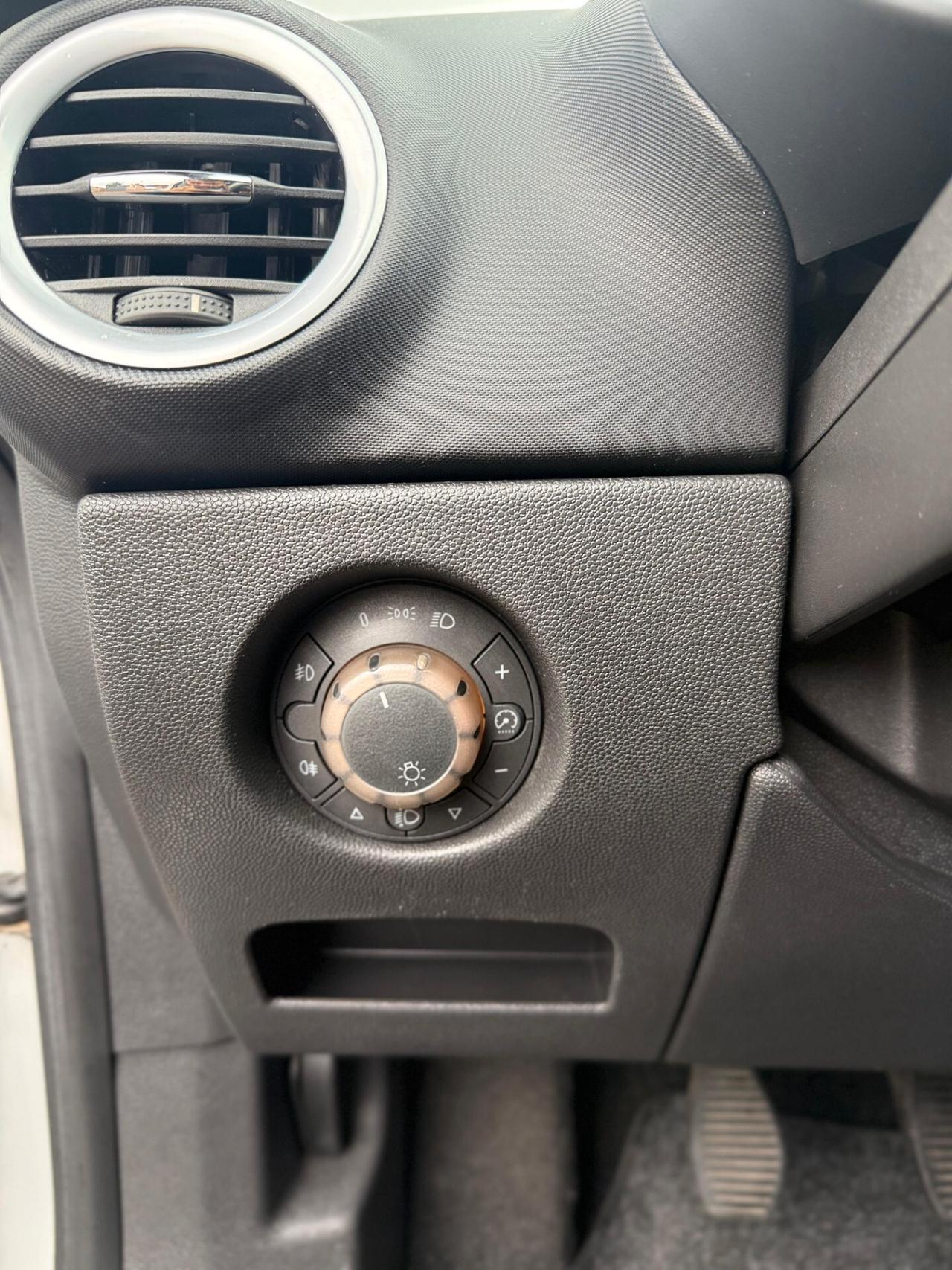 Opel Corsa 1.3 CDTI 75CV ecoFLEX 5 porte Cosmo