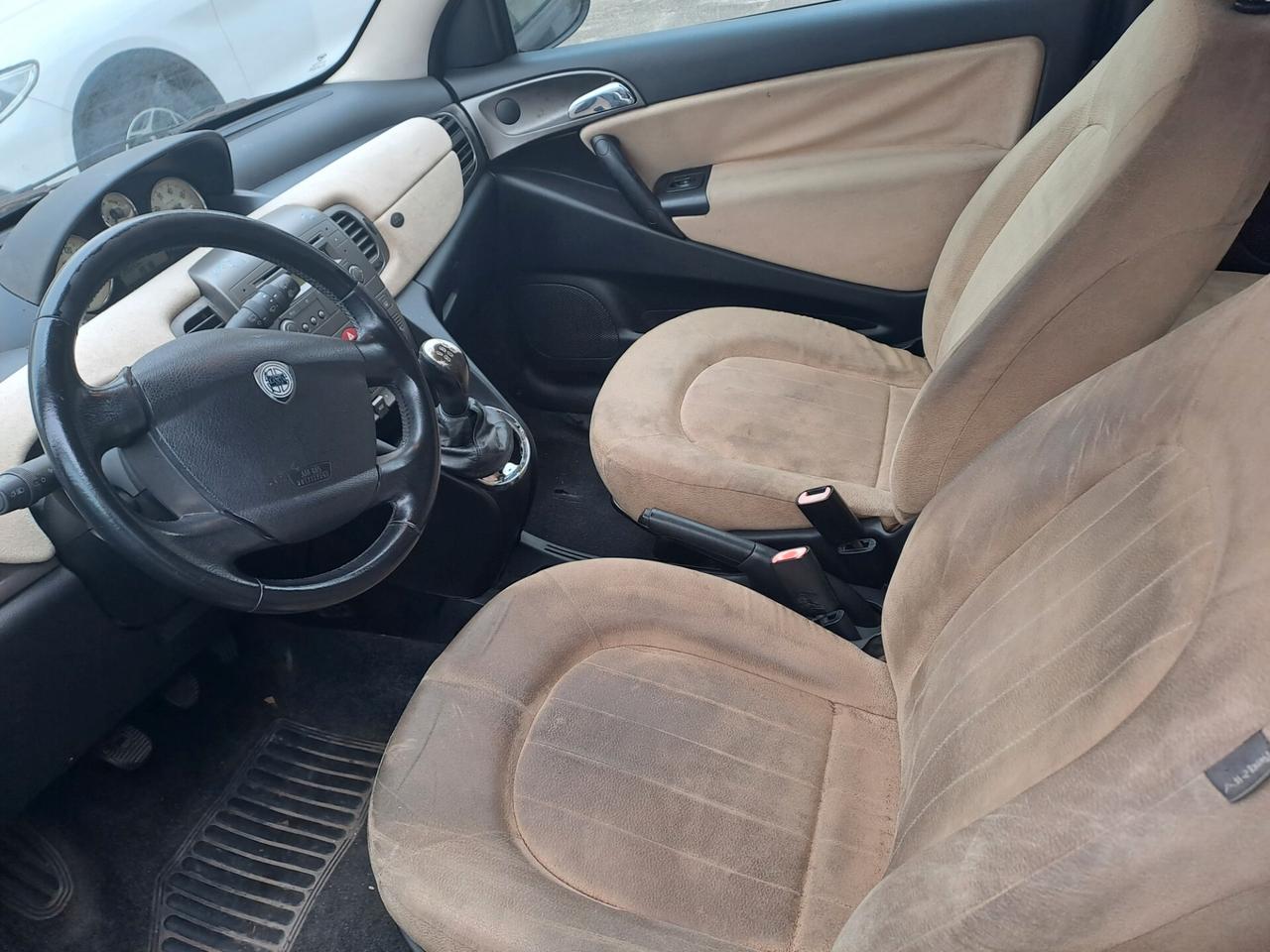 Lancia Ypsilon 1.3 Multijet 16V Argento