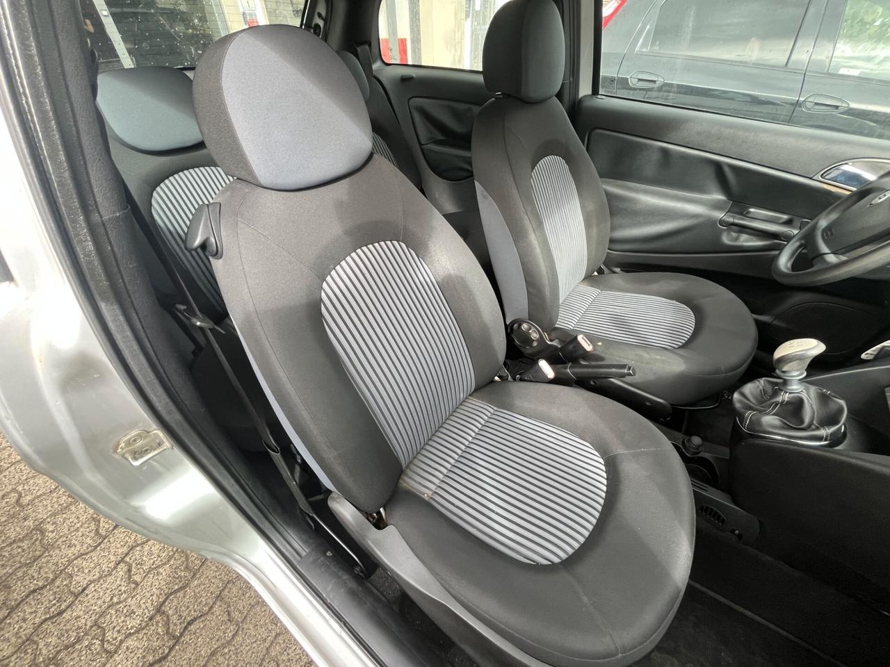 Lancia Ypsilon 1.2 Argento