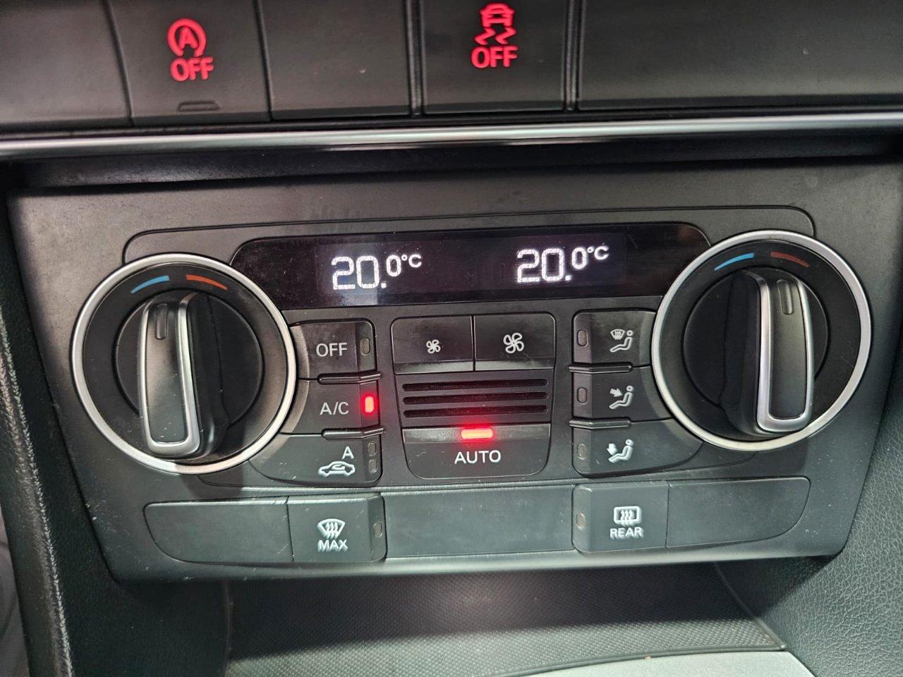 Audi Q3 2.0 tdi Business 120cv