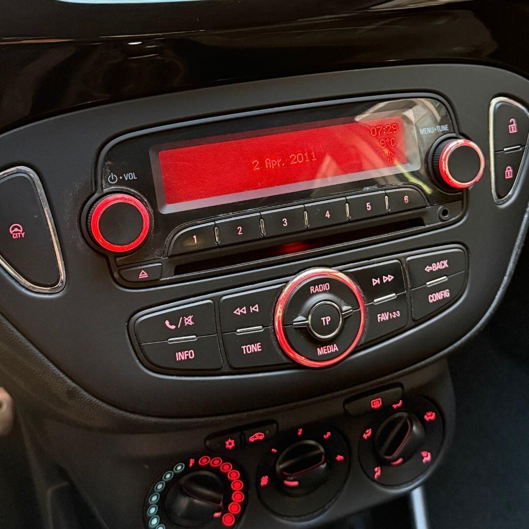 Opel Corsa 1.2 benzina