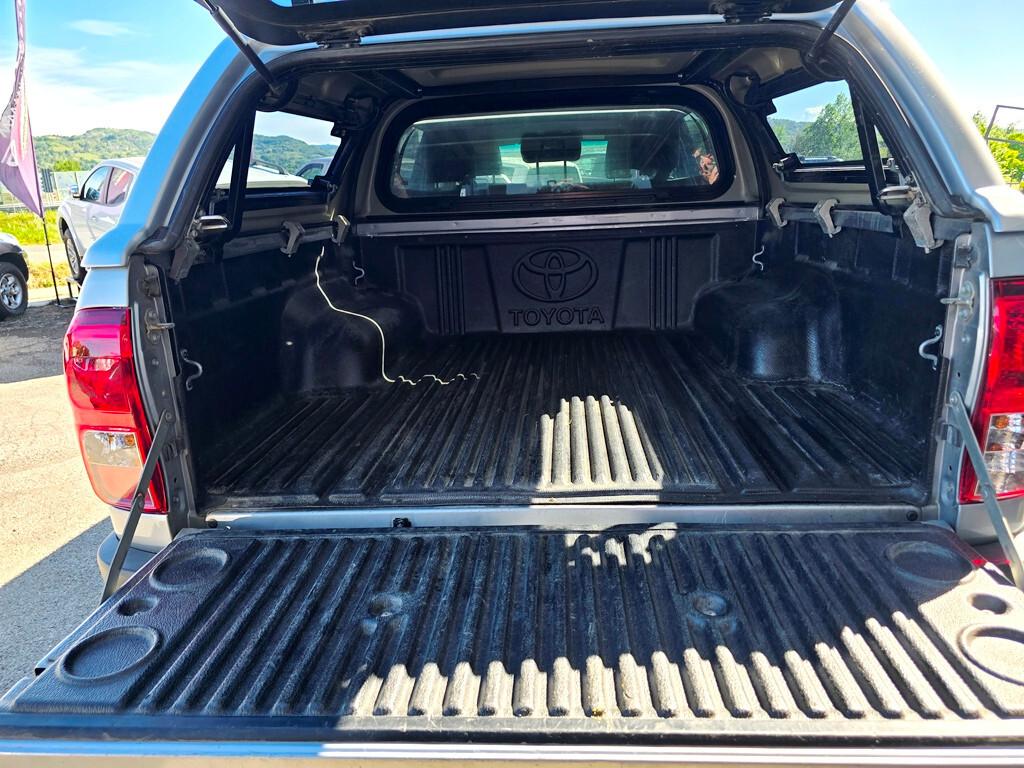 Toyota Hilux 2.4 D-4D Executive+ OMOLOGATO!