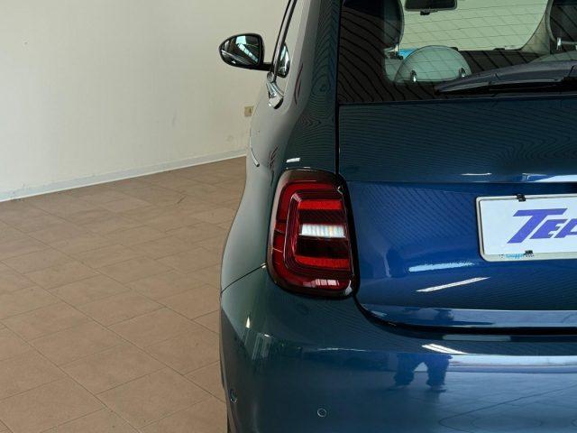 FIAT 500e 42kWh La Prima Unicoprop. 320km di Autonomia