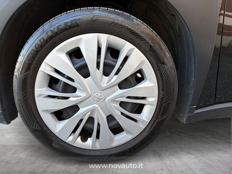 Toyota Aygo X 1.0B (72 CV) Active S-CVT