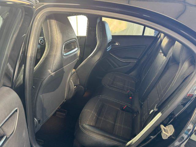 MERCEDES-BENZ A 180 CDI Premium