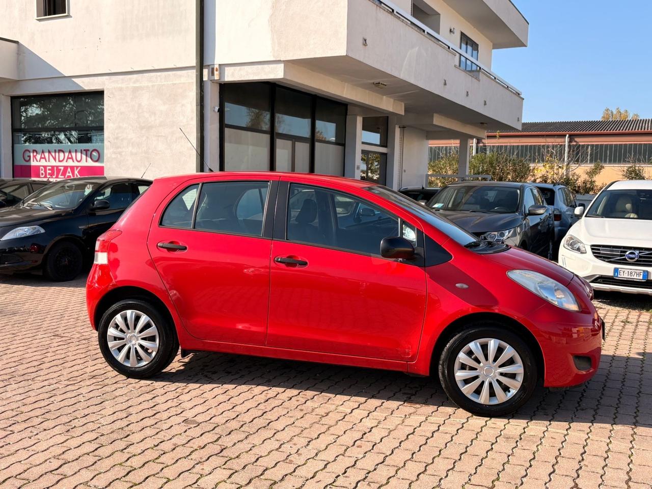 Toyota Yaris 1.0 5P Luxury pack