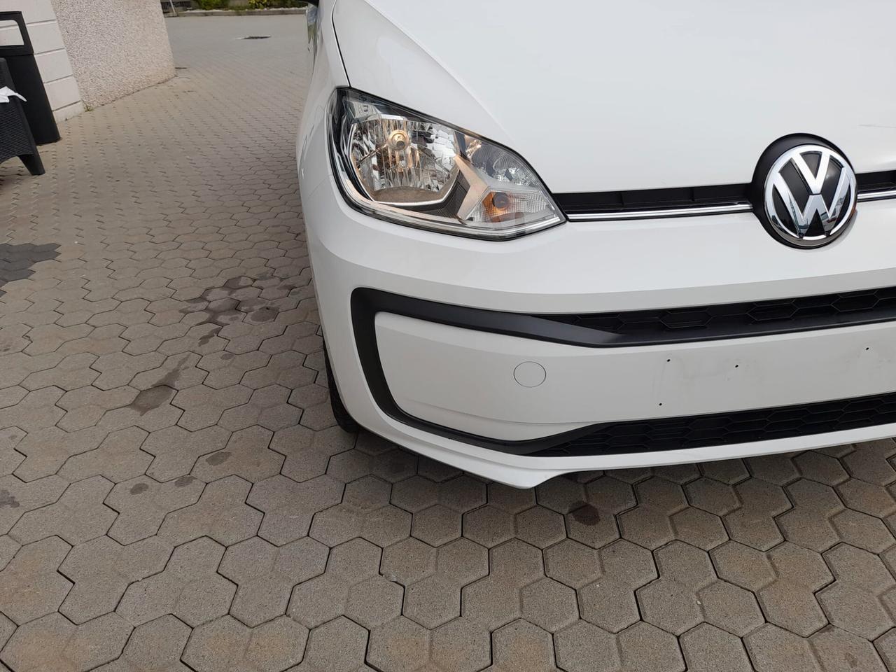 Volkswagen up! 1.0 75 CV 3p. move up! BlueMotion Technology ASG