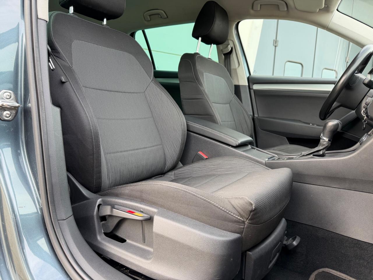 Skoda Superb 2.0 TDI DSG Wagon Style